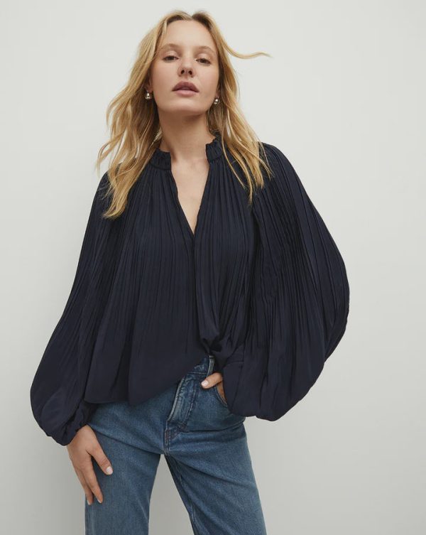 VB Walker Top in Navy For Sale