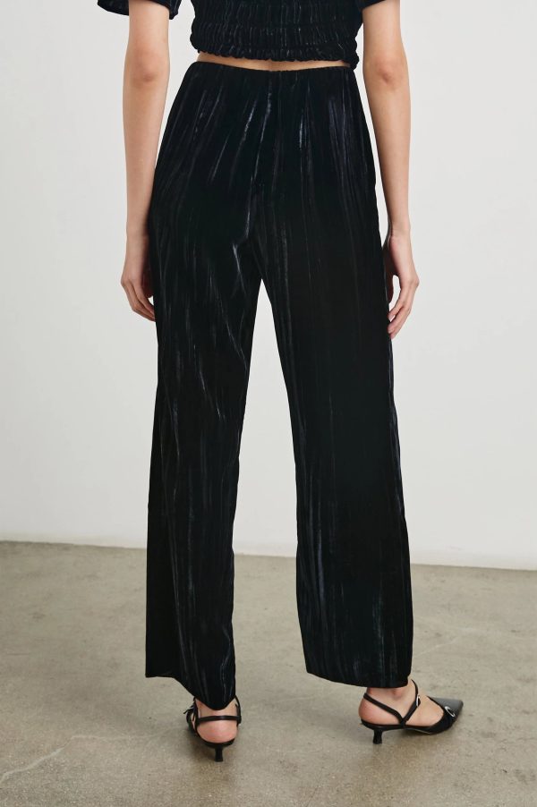 RAILS Brissa Trousers in Black Velvet Fashion