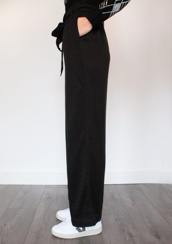 BD Belted Ruffle Edge Wide Leg Pants in Black on Sale