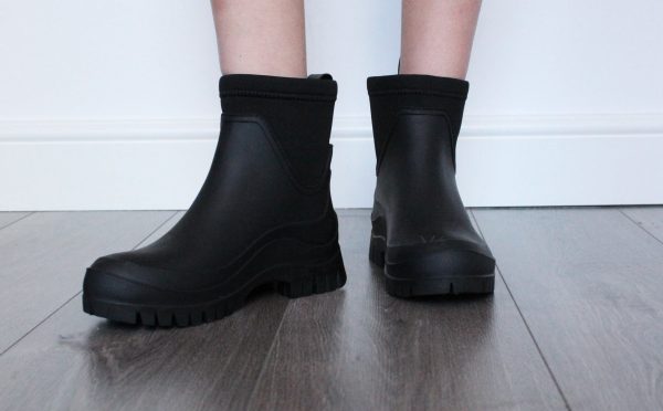 SE Louisa Short Chunky Boot in Black Online now