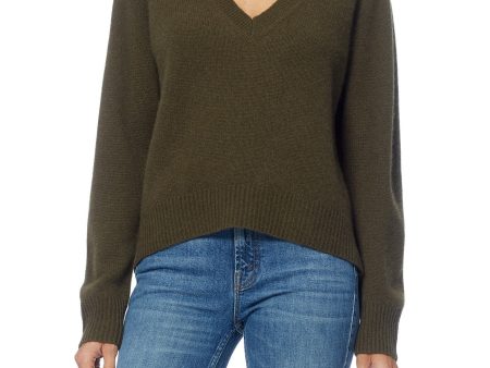 360 Ivy V-neck Knit in Olive For Sale