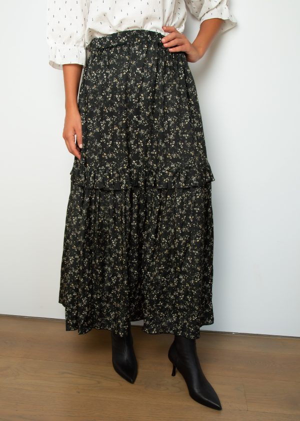 BR Habbi Printed Skirt in Black Online Hot Sale