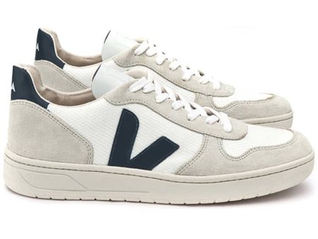 VEJA 11380 V10 Mesh Trainers in White Nautico on Sale