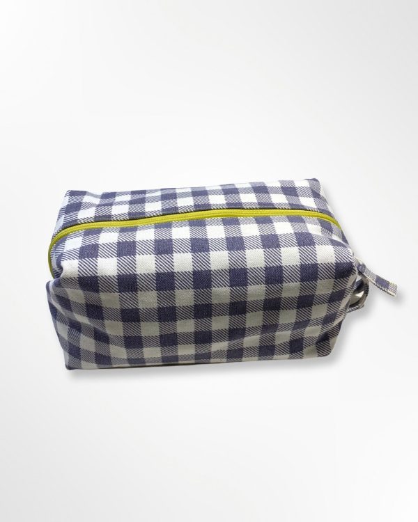 NOOKI Gingham Washbag in Black Online now