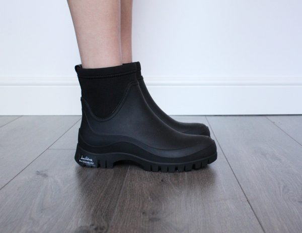 SE Louisa Short Chunky Boot in Black Online now