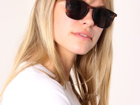 IZIPIZI Sunglasses #E in Tortoise Online now