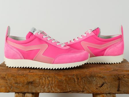 R&B Retro Runner in Neon Pink For Discount